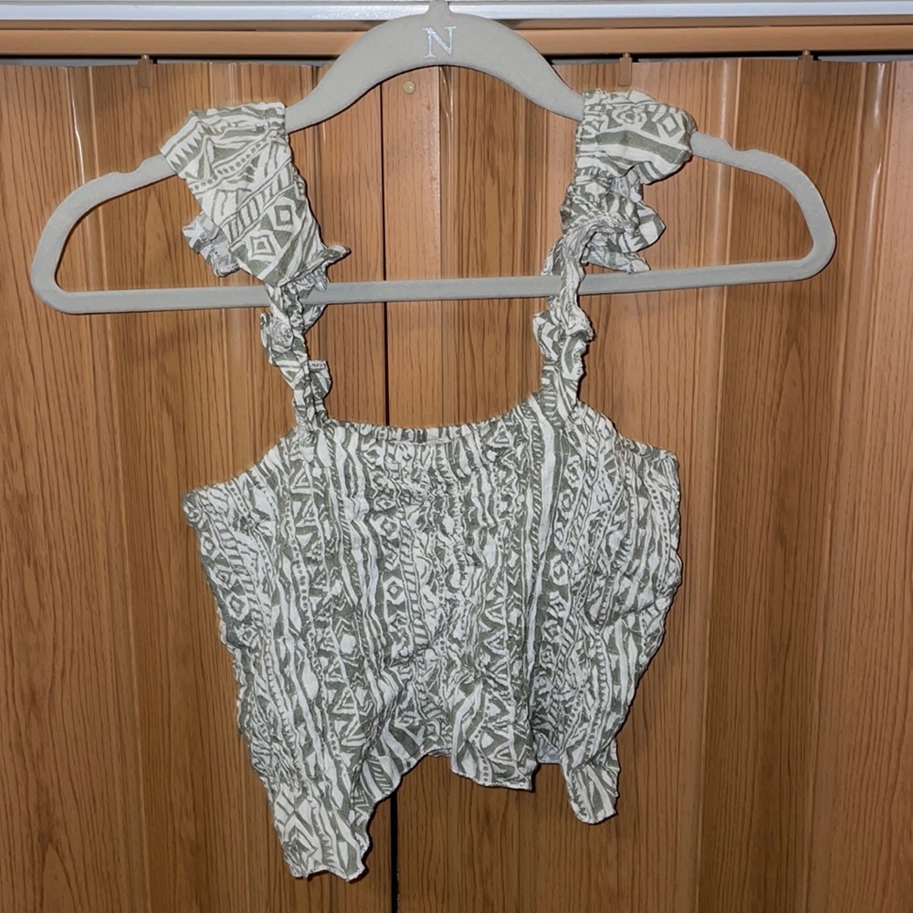 Kiwi+Punch ruffle tank